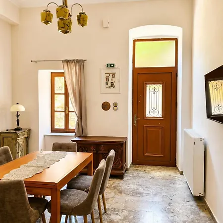 Maison Eliz